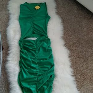 NWT body hugging dress beautiful summer green